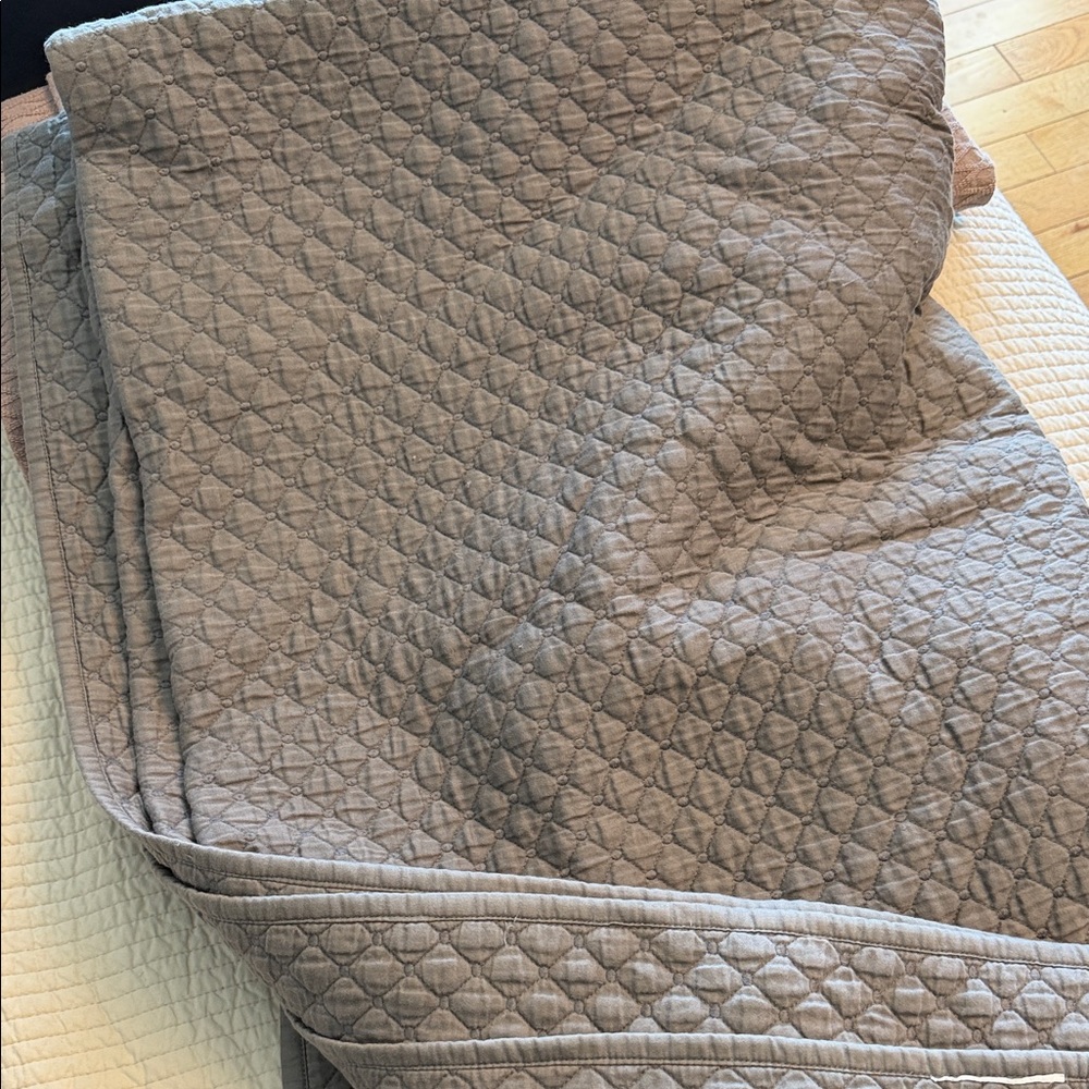 Charter Club Quilted Diamond Bedspread in Light Gray